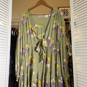 M/L Alohiwai Dress